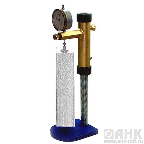 Устройство для определения усадки и расширения бетона УБ-40