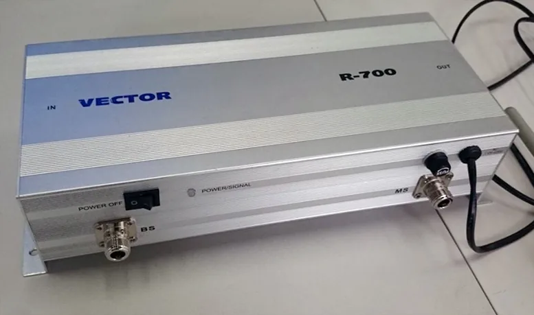 Репитер Vector R-700